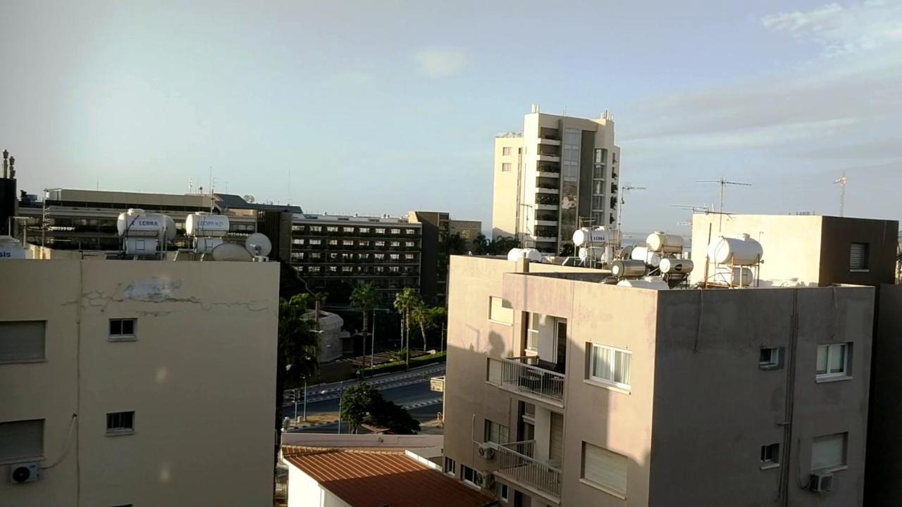 Fantastic 1 Bed Apartment By The Sea Opposite 4 Seasons Limassol Exterior photo